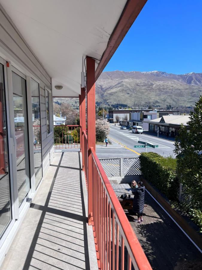Adventure Wanaka Hostel ภายนอก รูปภาพ